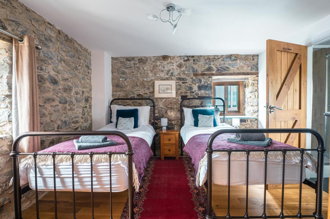 Ferienwohnung Stunning Converted Granary In Heart Of St Davids Exterior foto