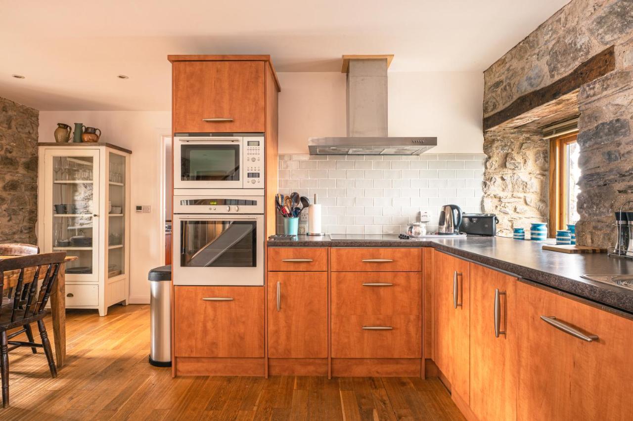 Ferienwohnung Stunning Converted Granary In Heart Of St Davids Exterior foto