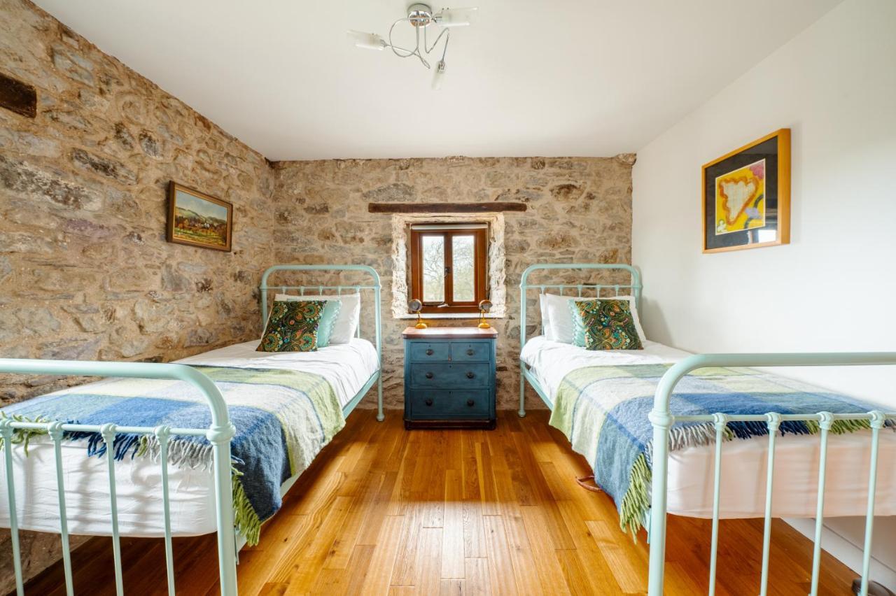 Ferienwohnung Stunning Converted Granary In Heart Of St Davids Exterior foto