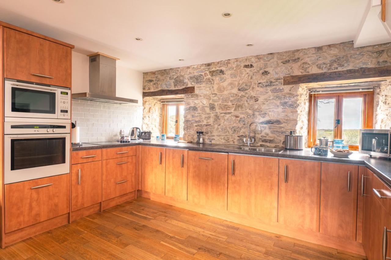 Ferienwohnung Stunning Converted Granary In Heart Of St Davids Exterior foto